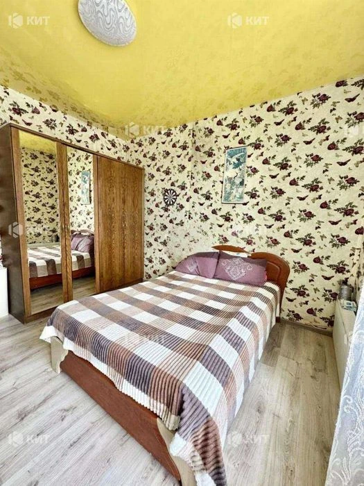 2 rooms, 56 sq. m., Center (Pushkinskaya St. 67, Yaroslava Mudrogo metro station) 128