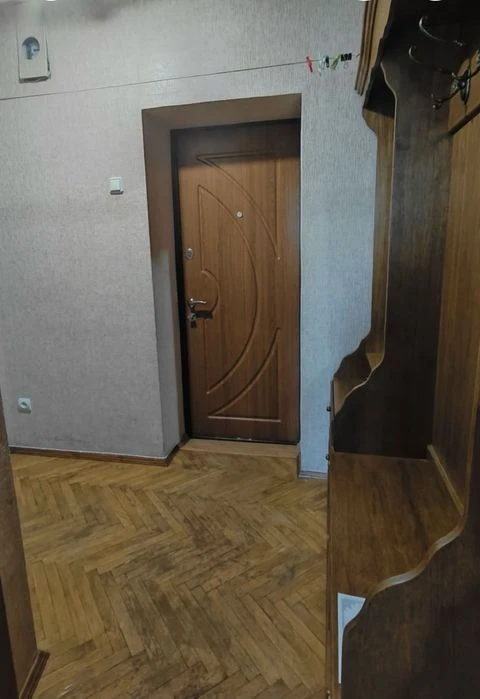 Продаж просторої 3кімн квартири, гарний житловий стан, р-н В