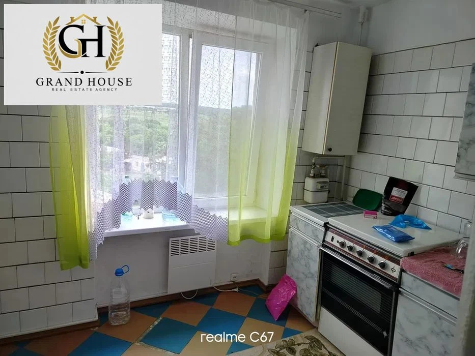 Продам 3 кімнатну квартиру на Гірничому