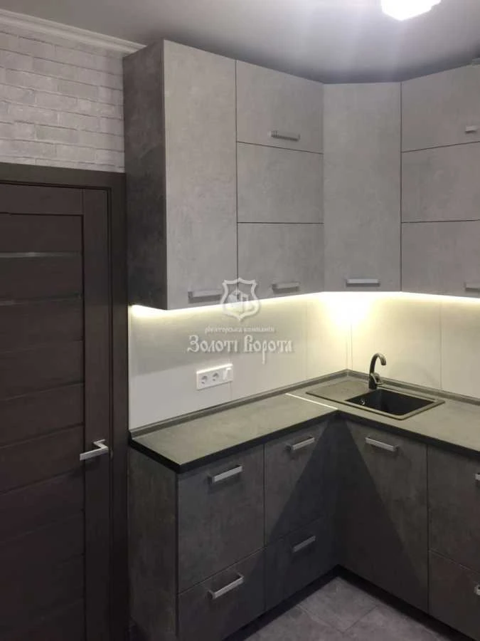 Продажа 2-комнатной квартиры 55 м², Науки просп., 88А