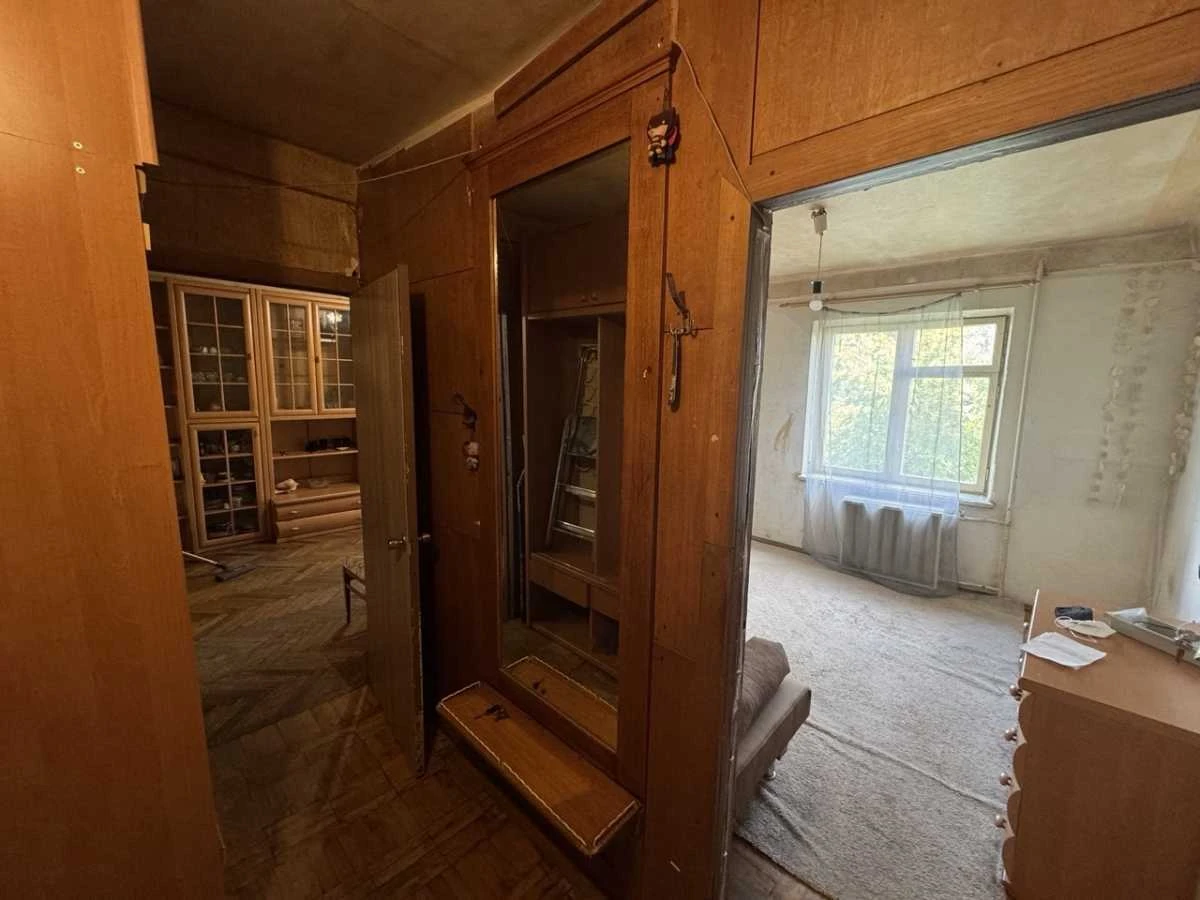 Продажа 3-комнатной квартиры 66 м², Верховинная ул., 80