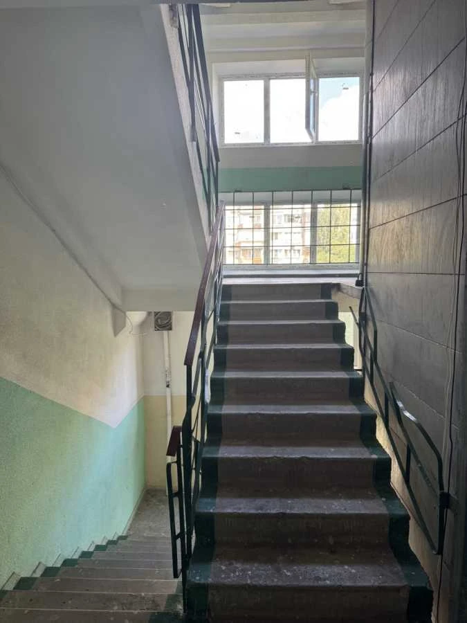Продажа 3-комнатной квартиры 66 м², Верховинная ул., 80