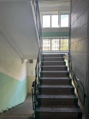 Продажа 3-комнатной квартиры 66 м², Верховинная ул., 80
