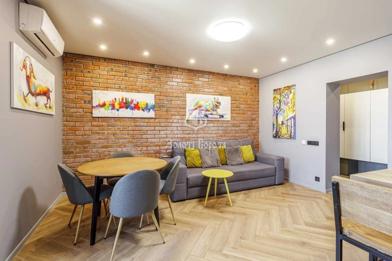 Sale of 2-room apartment 74.2 m², Akademika Kyprianova u
