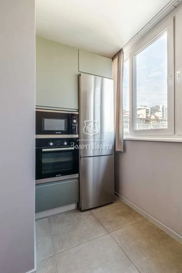 Sale of 2-room apartment 74.2 m², Akademika Kyprianova u