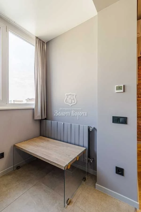 Sale of 2-room apartment 74.2 m², Akademika Kyprianova u