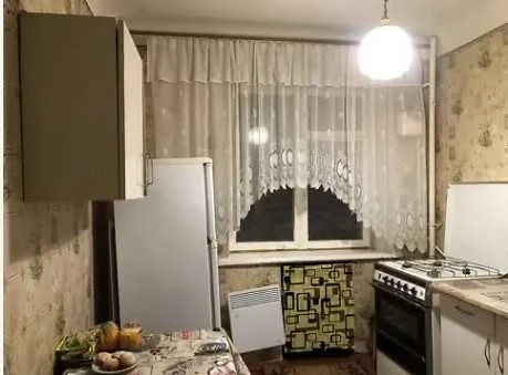 Продам однокімнатну квартиру на Черемушках.