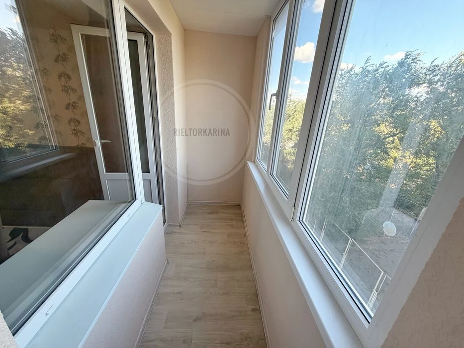 Дубки/Новобузька 1к квартира 38м2 в продажу на 3 поверсі з 9