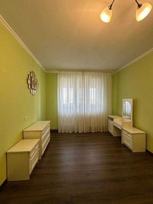 4 кімнатна квартира