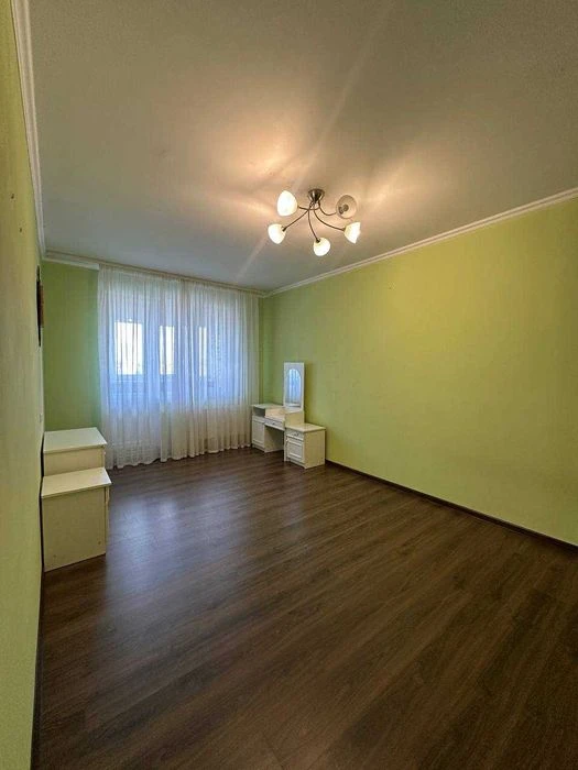 4 кімнатна квартира