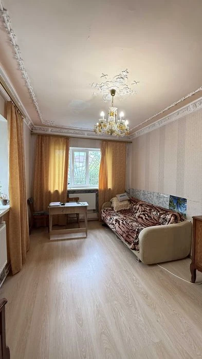Будинок на вулиці Курській, селище Котовського!