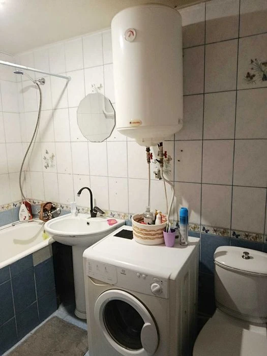 продам 3 кімнатну чешку проспект Центральний 3 Слобідська,ре