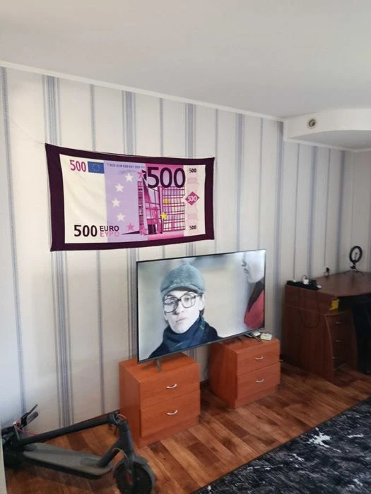 продам 3 кімнатну чешку проспект Центральний 3 Слобідська,ре