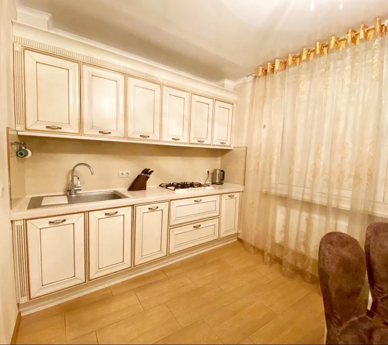 Продажа 5 Комн.кВ Центр