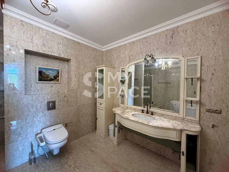 Без% ЖК Тріумф, Звіринецька 59, Печерськ, квартира 107 м2