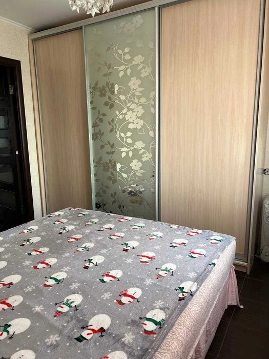 продаж квартири 3 кімнати Кубанської України вул Маршала Жук