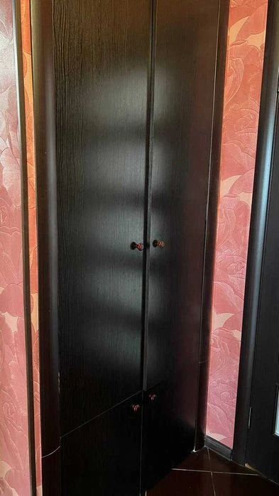 продаж квартири 3 кімнати Кубанської України вул Маршала Жук