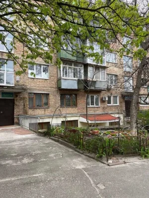 Продаж під ремонт 1к заг 30м2 вул. Лукʼянівська 79 мечеть Ар