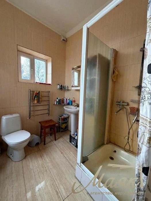 Продаж будинку площею 168 м² біля озера з фруктовим садом, 1