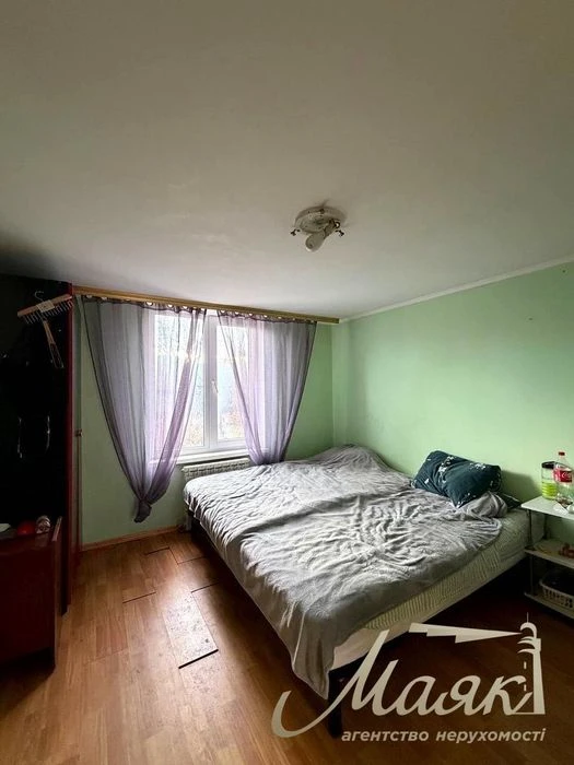 Продаж будинку площею 168 м² біля озера з фруктовим садом, 1