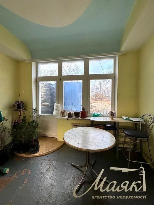 Продаж будинку площею 168 м² біля озера з фруктовим садом, 1