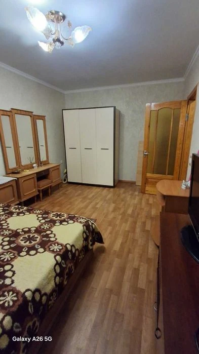 2х комнатная квартира. Фонтанская дорога. 1й этаж!