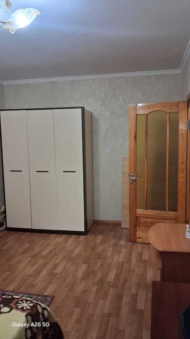 2х комнатная квартира. Фонтанская дорога. 1й этаж!