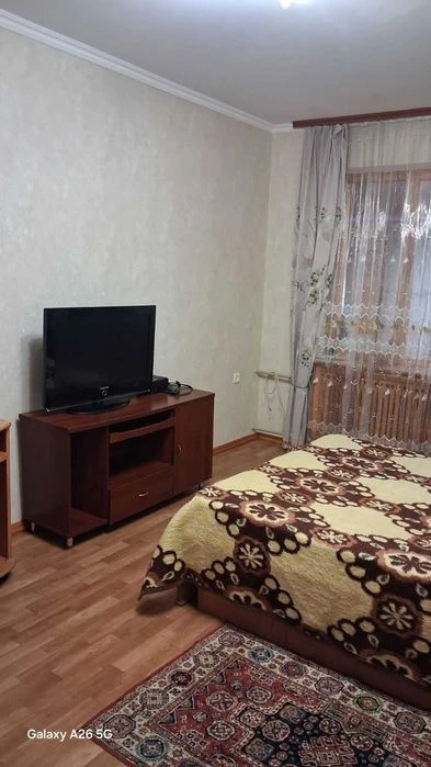 2х комнатная квартира. Фонтанская дорога. 1й этаж!