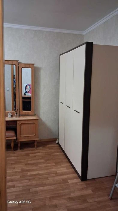 2х комнатная квартира. Фонтанская дорога. 1й этаж!
