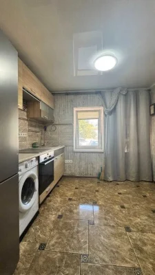 Продам 2 кімнатну квартиру на землі зі своїм окремим входом,