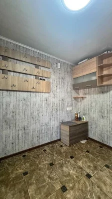 Продам 2 кімнатну квартиру на землі зі своїм окремим входом,