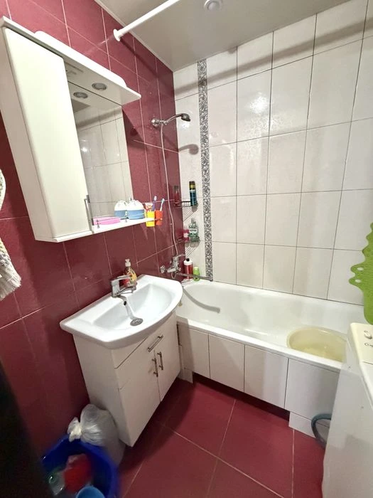 Продается 3 ком квартира в Александровском р-не по улице Коз