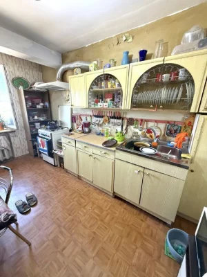 Продается 3 ком квартира в Александровском р-не по улице Коз
