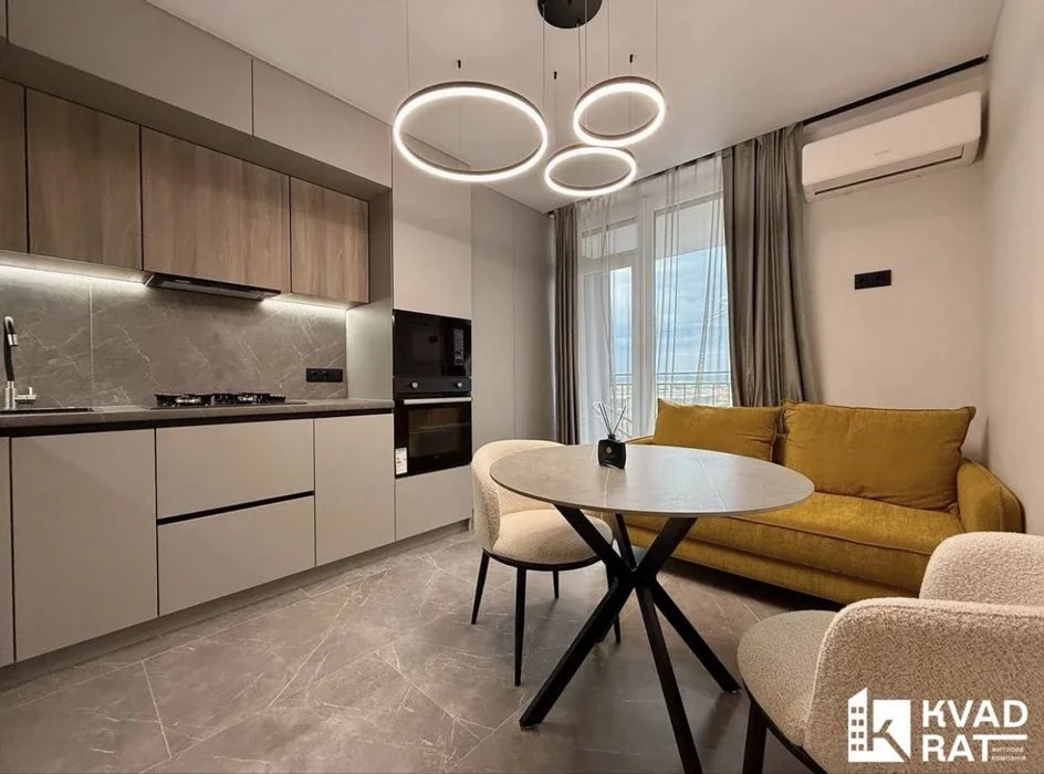 Стильна 1кім квартира, класний варіант під оренду (500$)