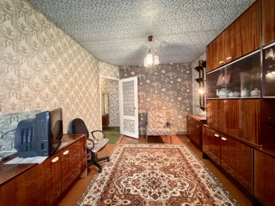 Продаю 2-кімнатну квартиру, Ліски, вул. Євгенія Логінова. Ц5