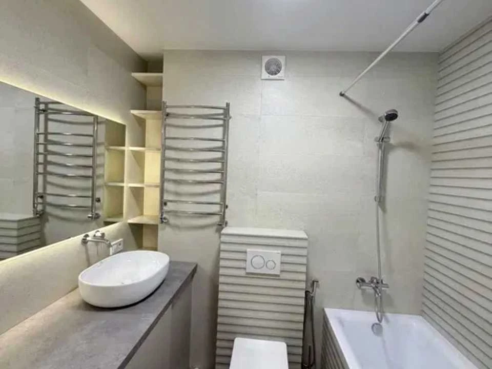 Квартира. Львів, Залізнична вул.