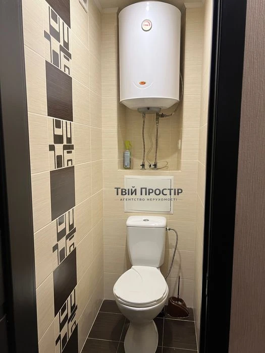 Продаж 3 кімнатної квартири в центрі міста на вулиці Українс