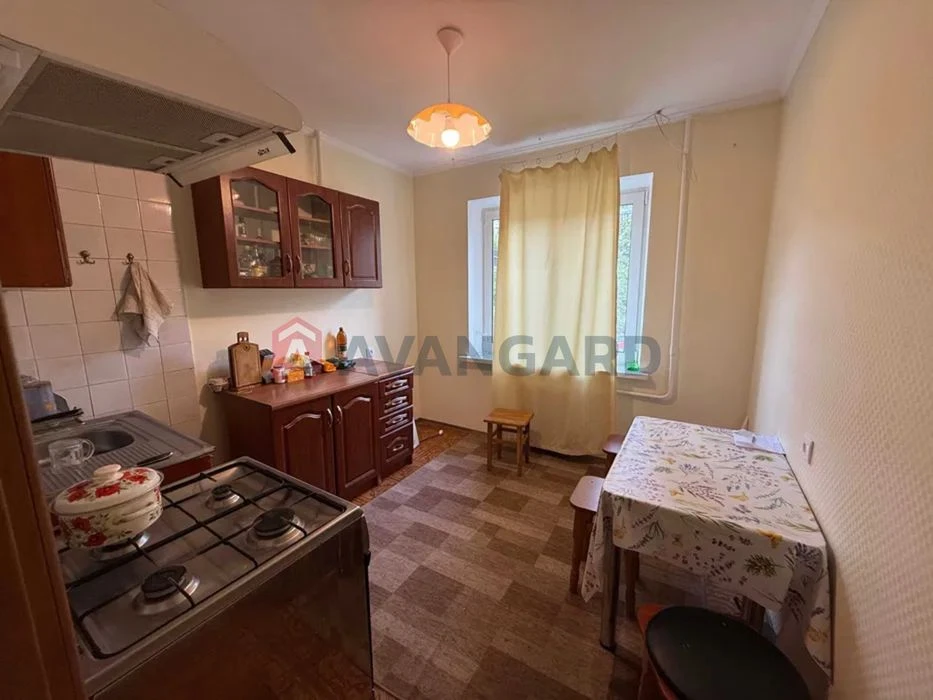 Продам 3к квартира 1й этаж Победа 56000$