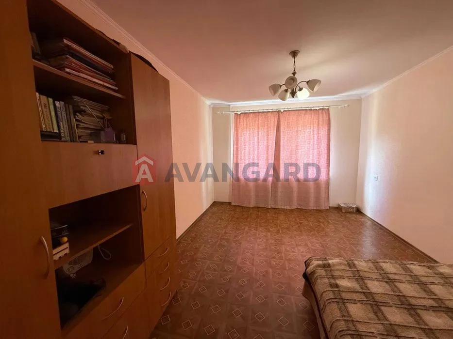 Продам 3к квартира 1й этаж Победа 56000$