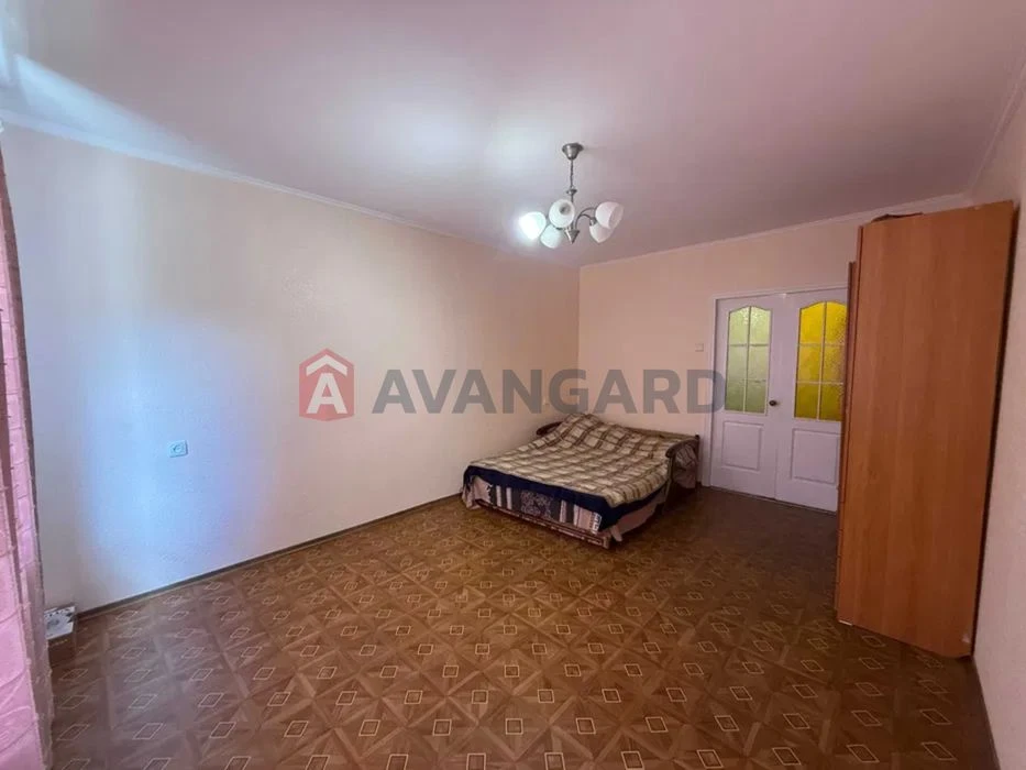Продам 3к квартира 1й этаж Победа 56000$
