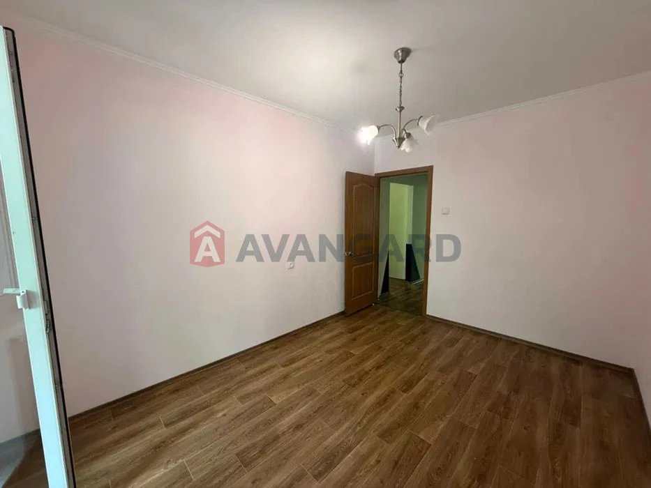 Продам 3к квартира 1й этаж Победа 56000$