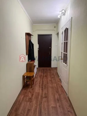 Продам 3к квартира 1й этаж Победа 56000$