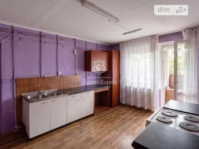 Продаж кімнати 19.6 кв. м на вул. Світлицького 24А • ID 3482