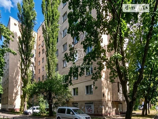 Продаж кімнати 19.6 кв. м на вул. Світлицького 24А • ID 3482