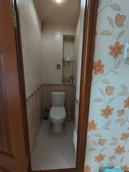Продаж 3кімнатної квартири біля метро Героїв Дніпра, вул. Оз