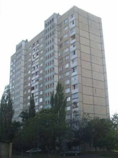 Продаж 3кімнатної квартири біля метро Героїв Дніпра, вул. Оз