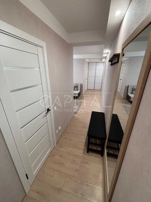 Продаж / Квартира / 3-кімнатна / КПІ, Київ