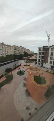 Продам 2х комнатную в кирпичном доме 83 метра за 58 000