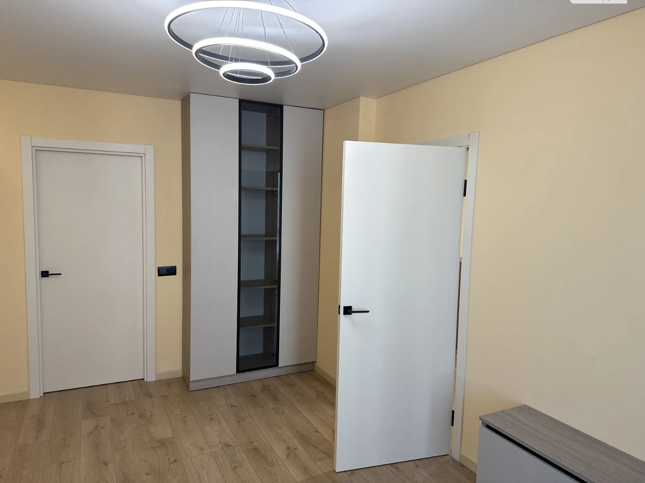 Продаж Квартира Рінь