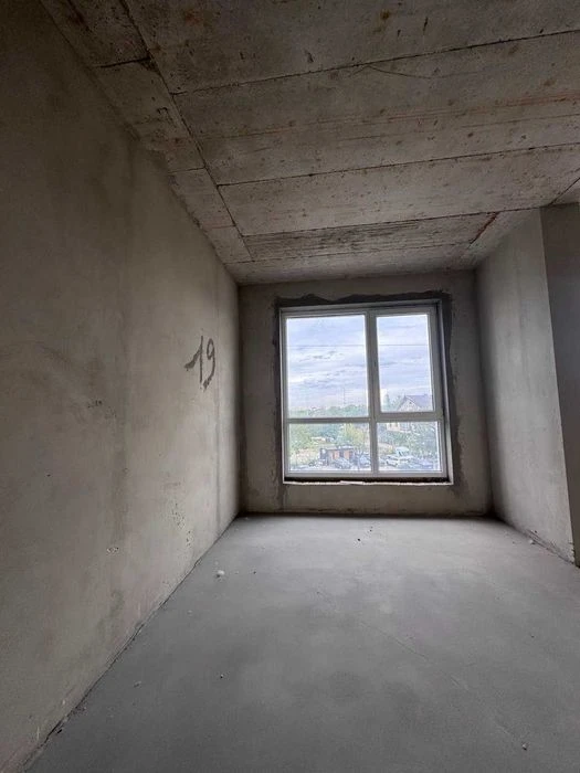 Продаж 3кім. квартири в готовому будинку, неподалік озера